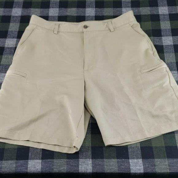IZOD‎ Men’s Khaki Golf Shorts size 34 - Picture 1 of 7